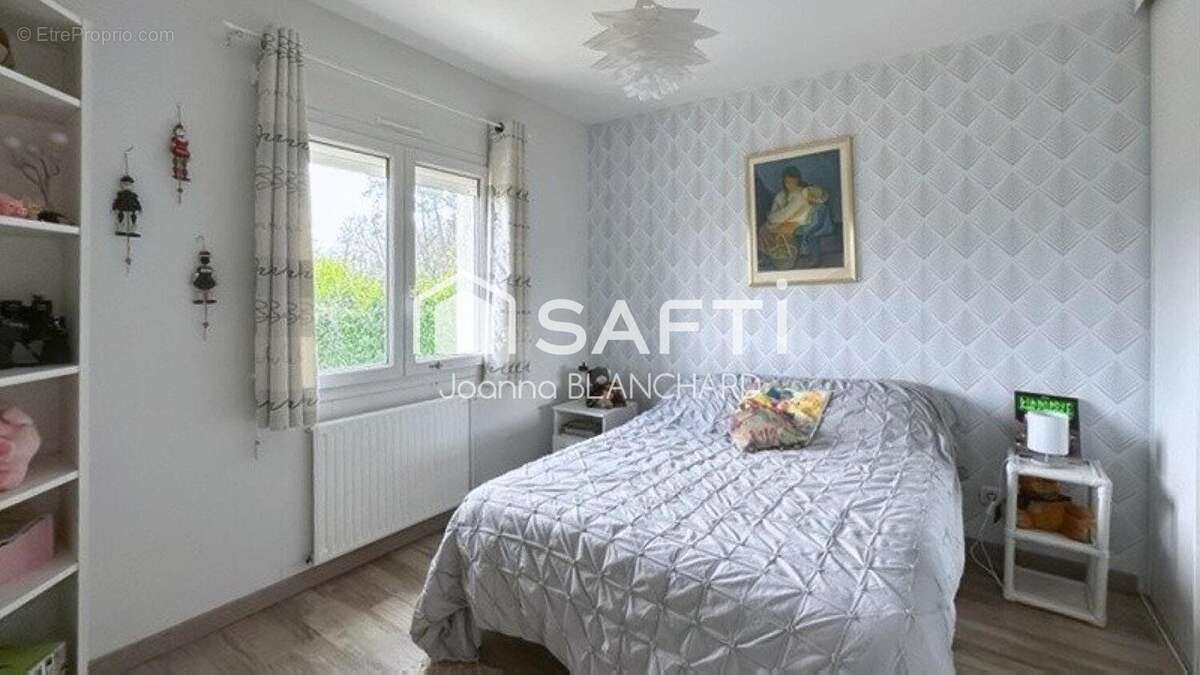 Photo 8 - Maison à LE HAILLAN