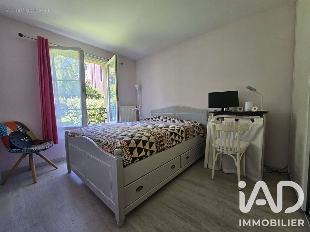Appartement 64 m² à Verrieres-Le-Buisson  - photo 7