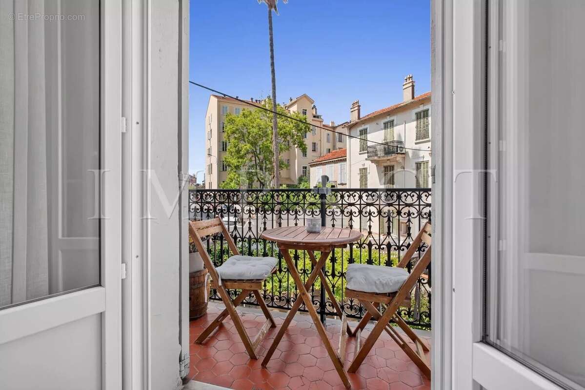 Cannes Petit Juas 3 pièces Bourgeois rénové à vendre - photo 3