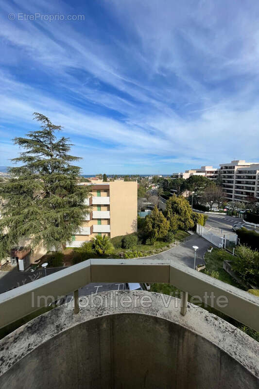 Appartement à VILLENEUVE-LOUBET