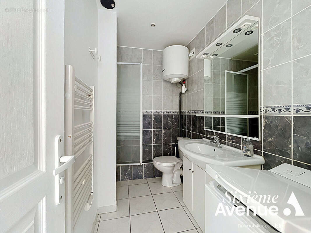 Appartement Saint Symphorien d'Ozon 2 pièces 40 m² - photo 5