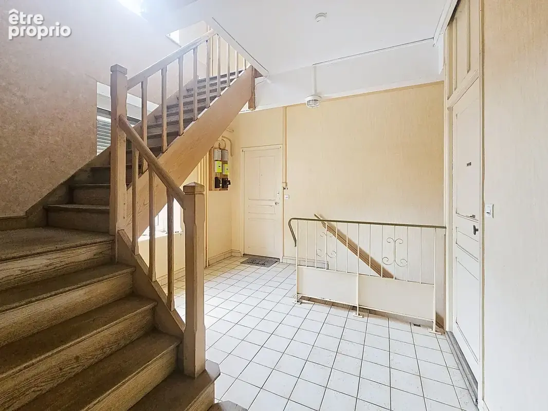 Immeuble de rapport - 6 appartements + 1 local professionnel - photo 14