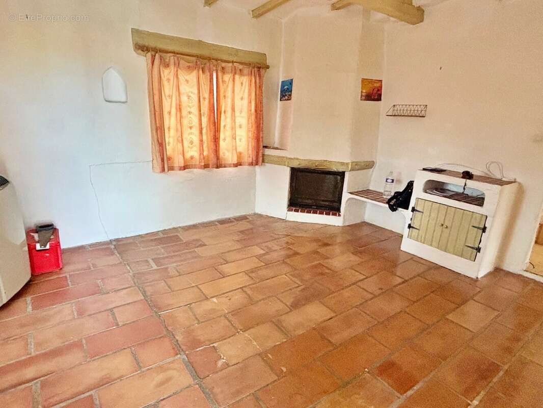 Maison à ROQUEBRUNE-SUR-ARGENS