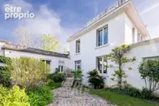 Maison à MARNES-LA-COQUETTE