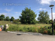 Terrain à AZAY-SUR-CHER