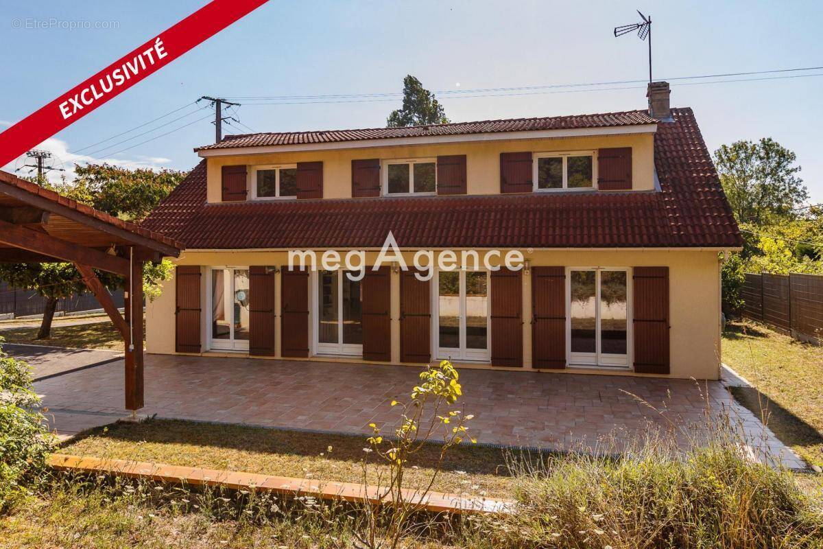 Maison à CUBZAC-LES-PONTS