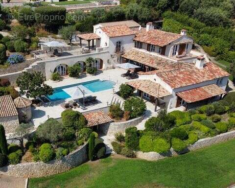 Maison 437 m² à La Colle-Sur-Loup  - photo 3