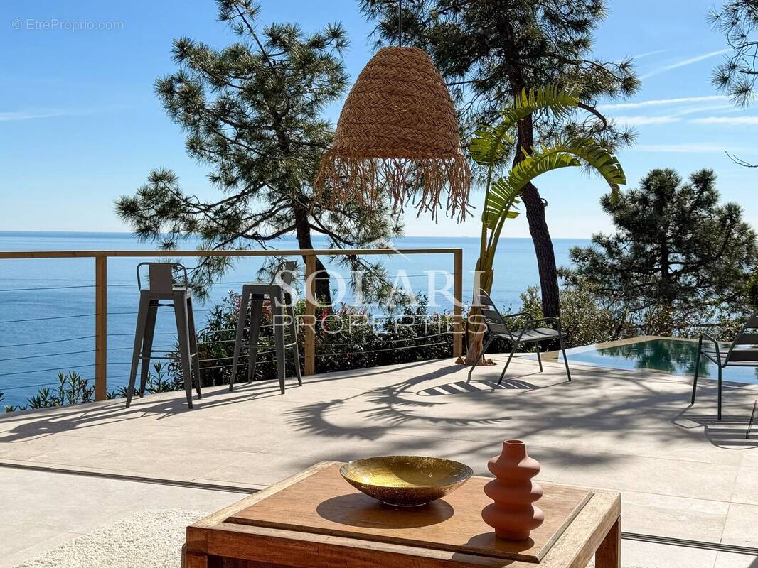 Maison à THEOULE-SUR-MER