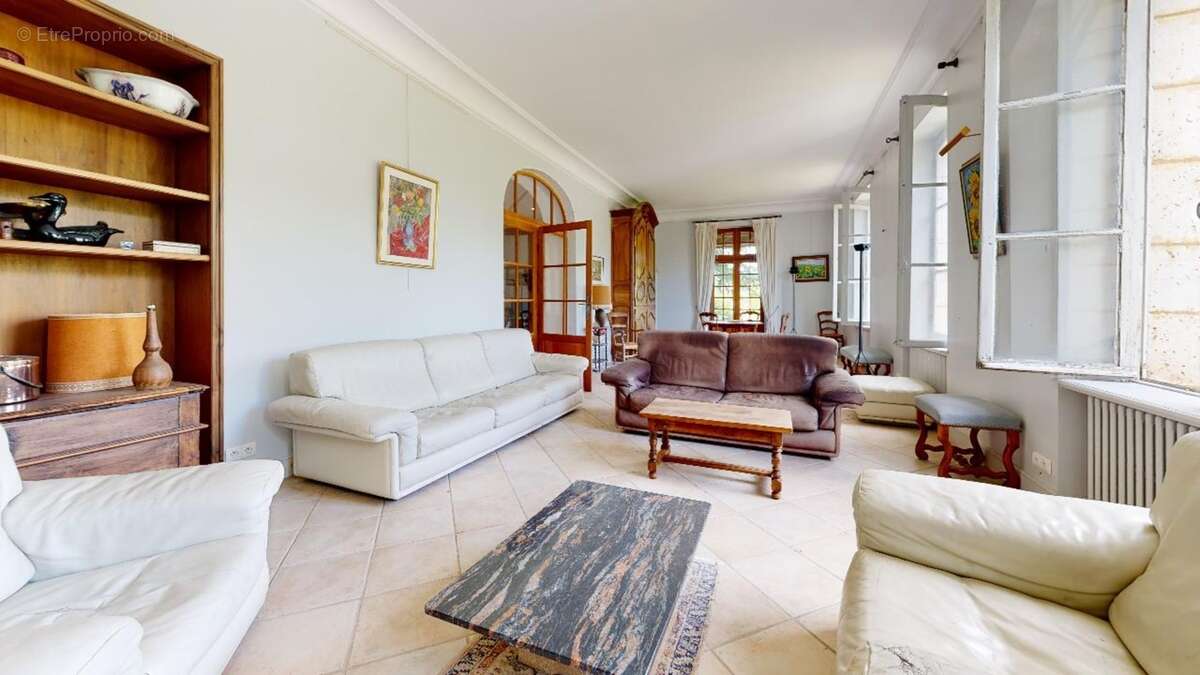 Maison-de-Maitre-gite-et-tennis-a-SARLAT-Living-Ro - Maison à SARLAT-LA-CANEDA