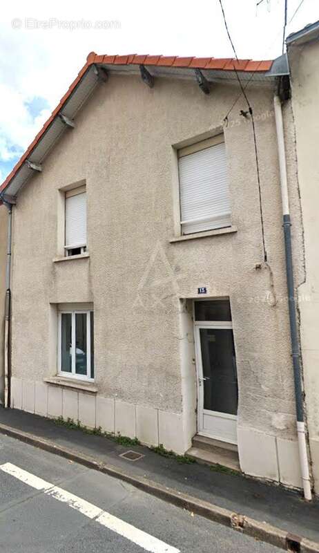 Maison à MONTAIGU