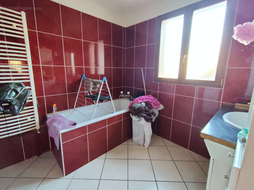 Maison à VARENNES-SUR-ALLIER