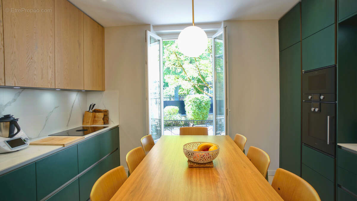 Maison à FONTAINEBLEAU