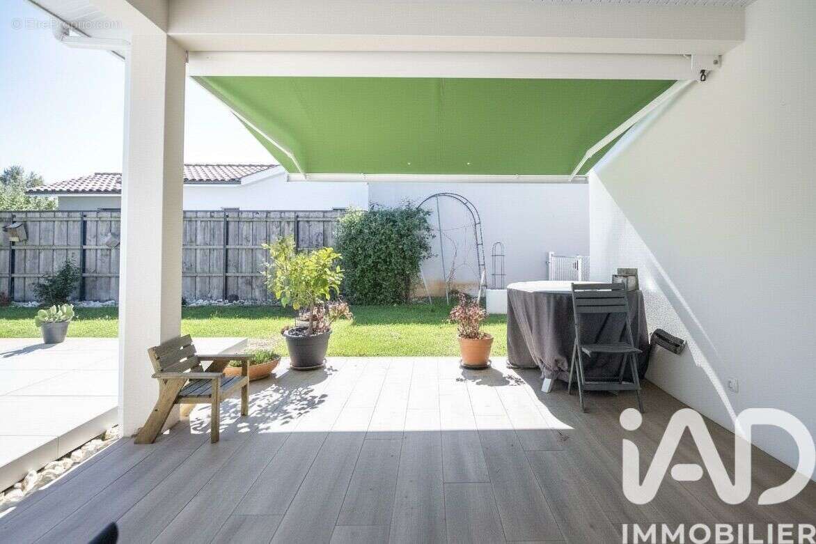 Photo 2 - Maison à LANTON