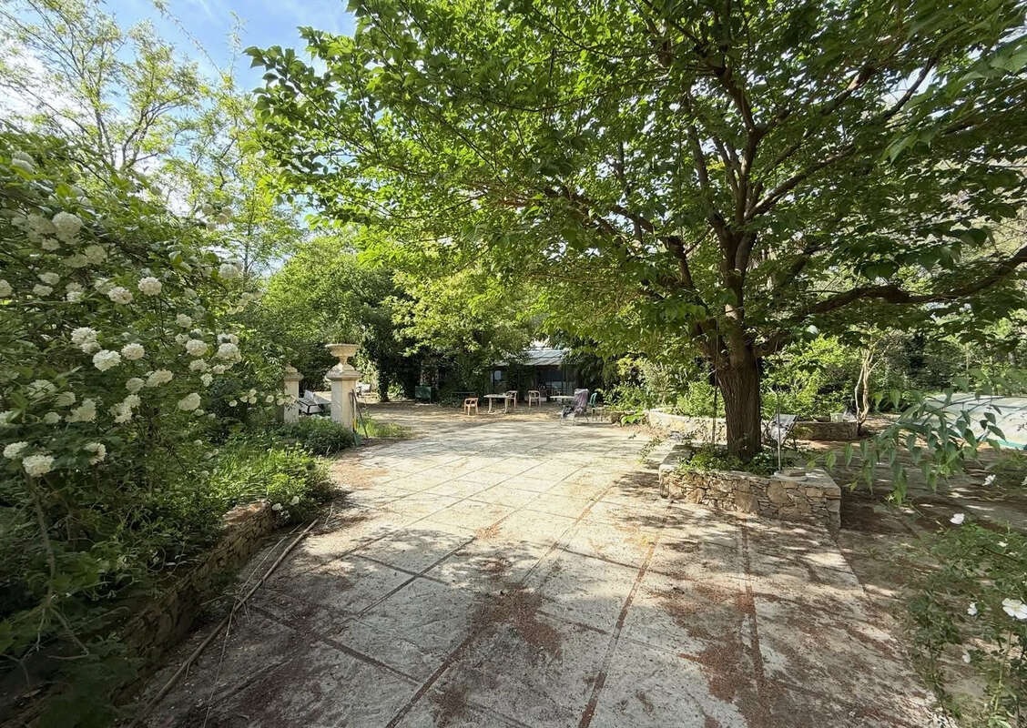 Maison à CAVEIRAC