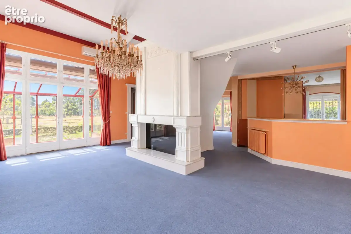 Ensemble immobilier maison + local commercial - photo 1