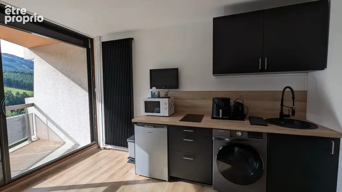 Beau studio rénové - photo 2