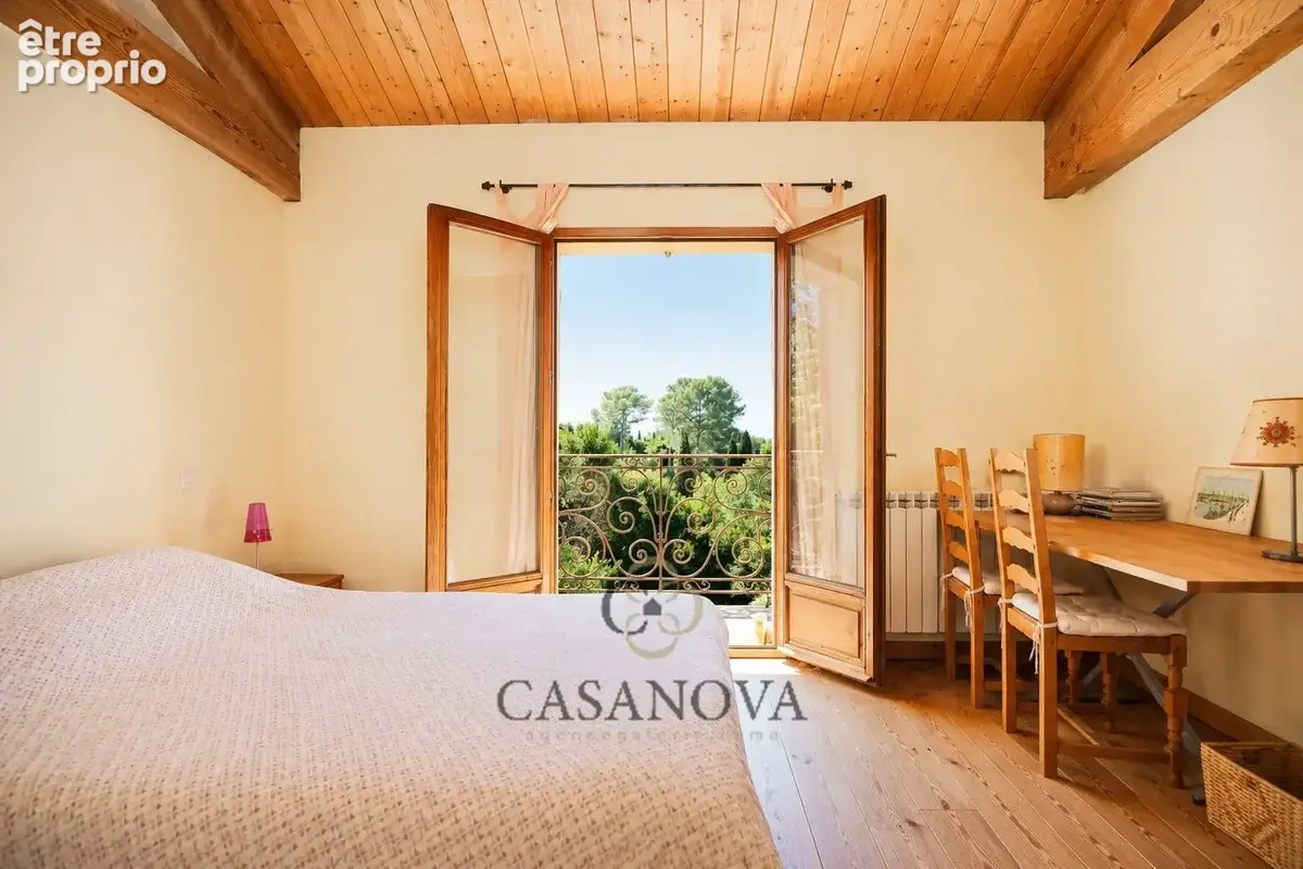 Mont Valat, bastide 196 m², vue dégagée, piscine, double garage - Sommières, entre Nimes et Montpellier. - photo 12