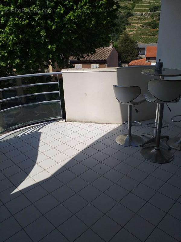 Appartement à TOURNON-SUR-RHONE