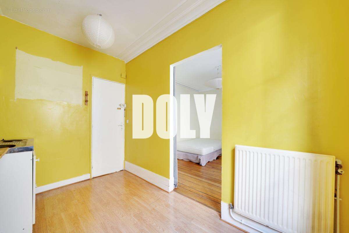 Appartement à PARIS-14E