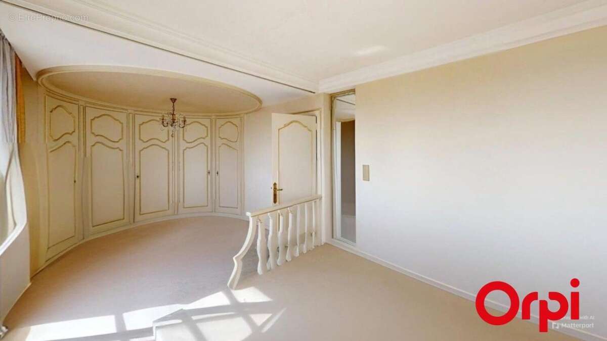 Appartement de type 3/4 -170 m² - Penthouse - Dernier étage Terrasse 45 m² - Parking - photo 25