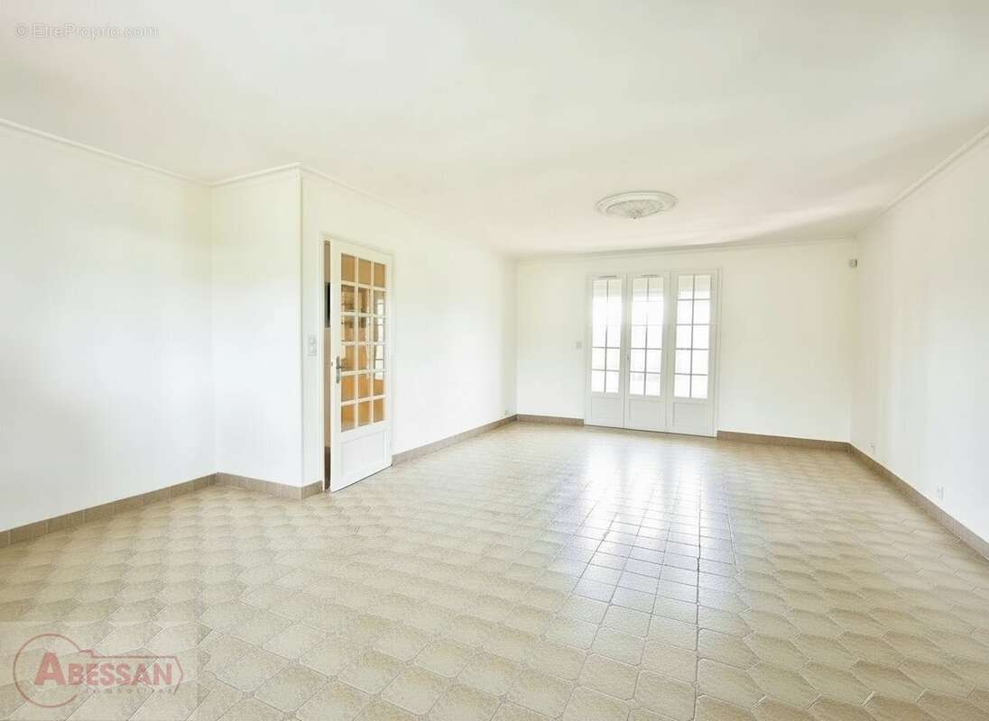 Maison à SAINT-PRIVAT-DES-VIEUX