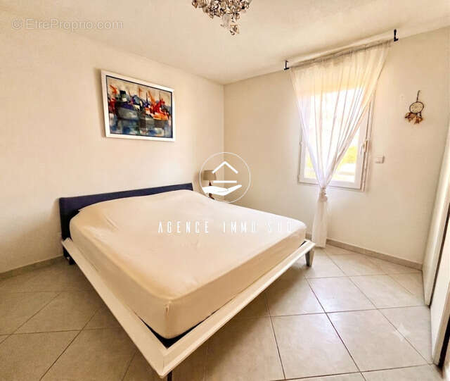 Appartement à SAINT-LAURENT-DU-VAR