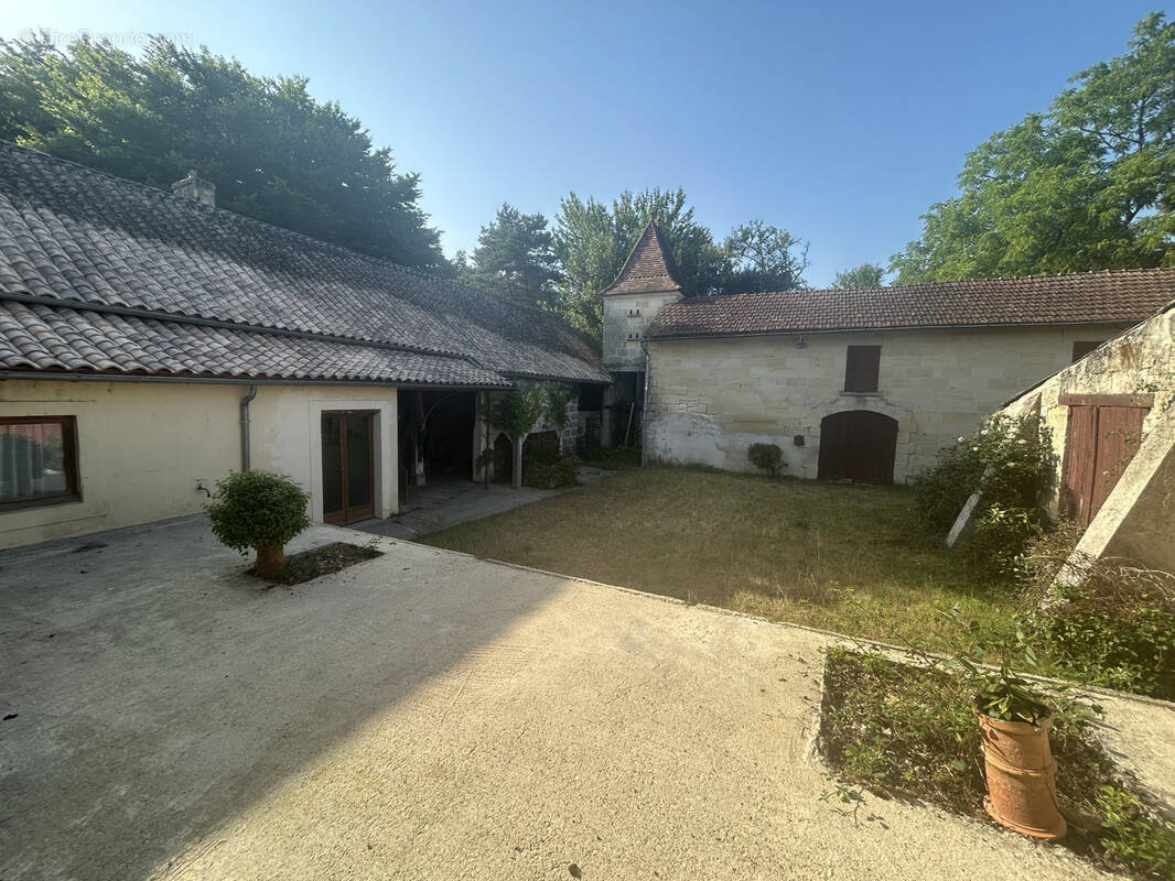 Maison à GOURS