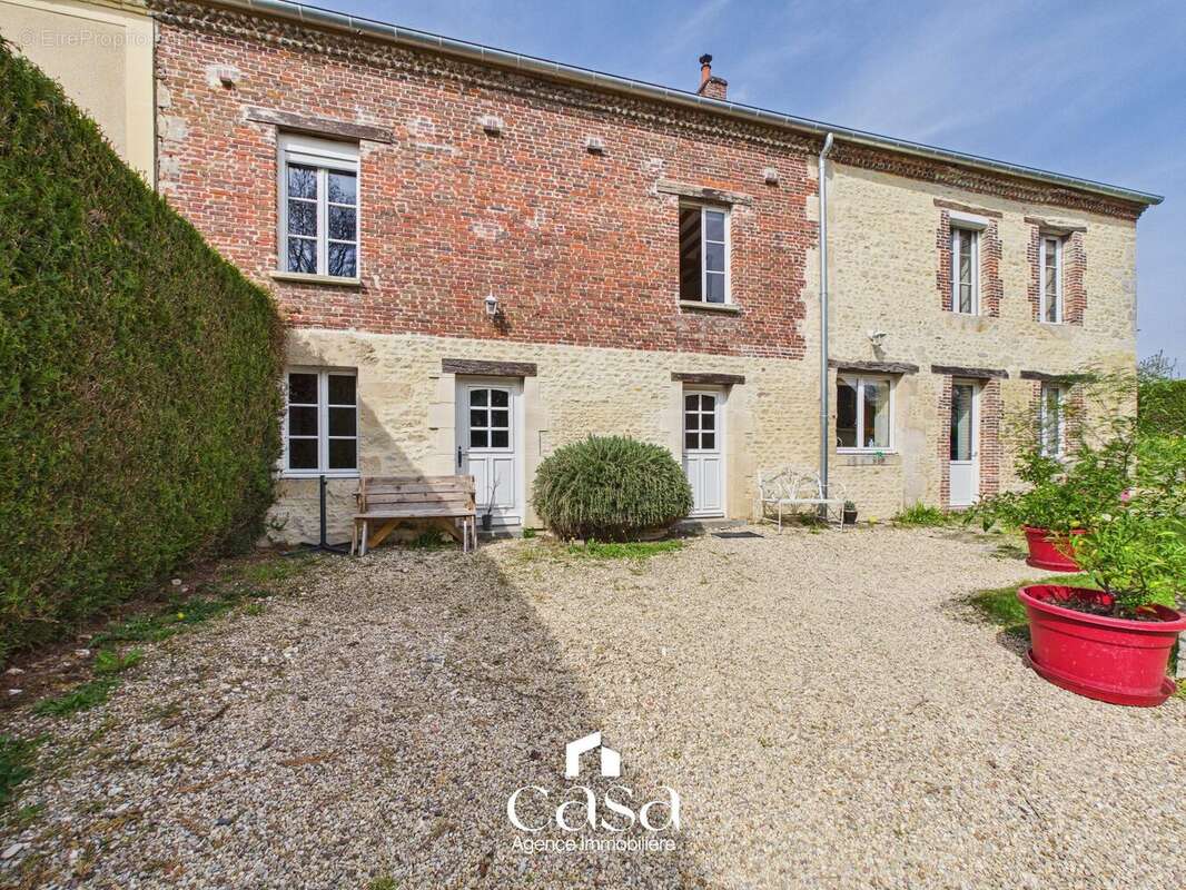 Maison à CROCY