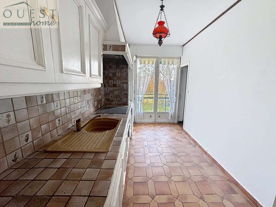 Appartement à CHARBONNIERES-LES-BAINS