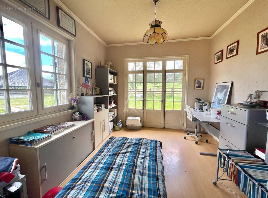 Maison à LE PIN-AU-HARAS