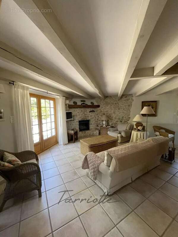 Maison à VALVIGNERES