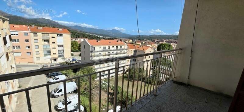 Appartement à CORTE