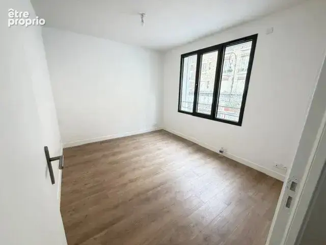 Maison de ville neuve sur trois niveaux a puteaux. avec terr - photo 3