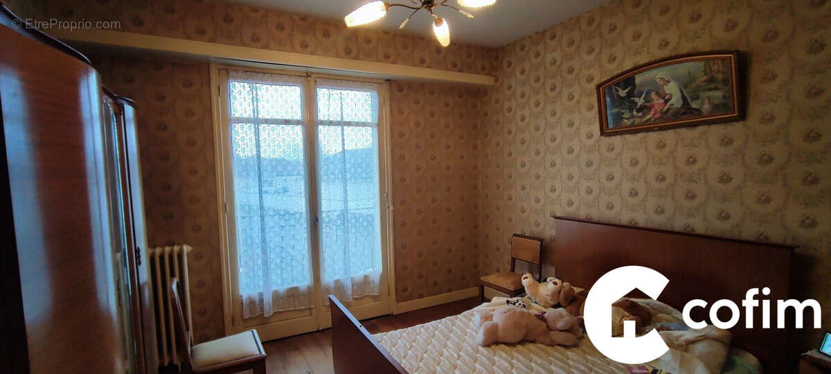 Maison à POEY-DE-LESCAR