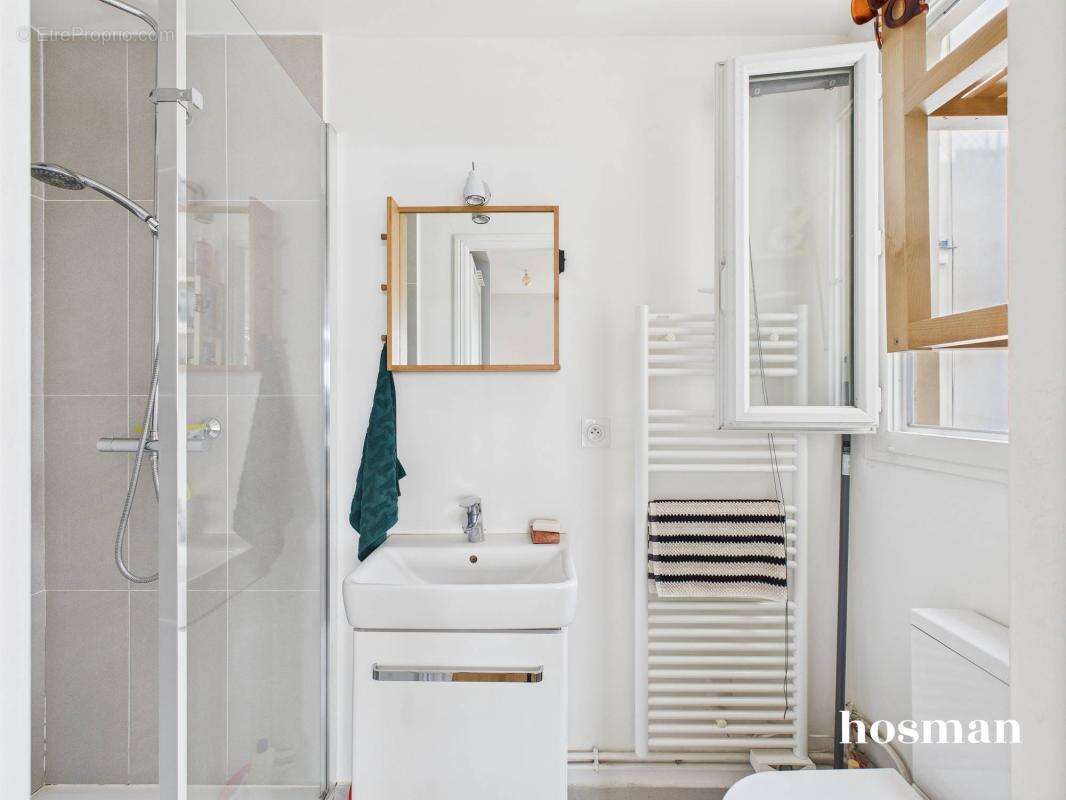 Appartement à PARIS-8E