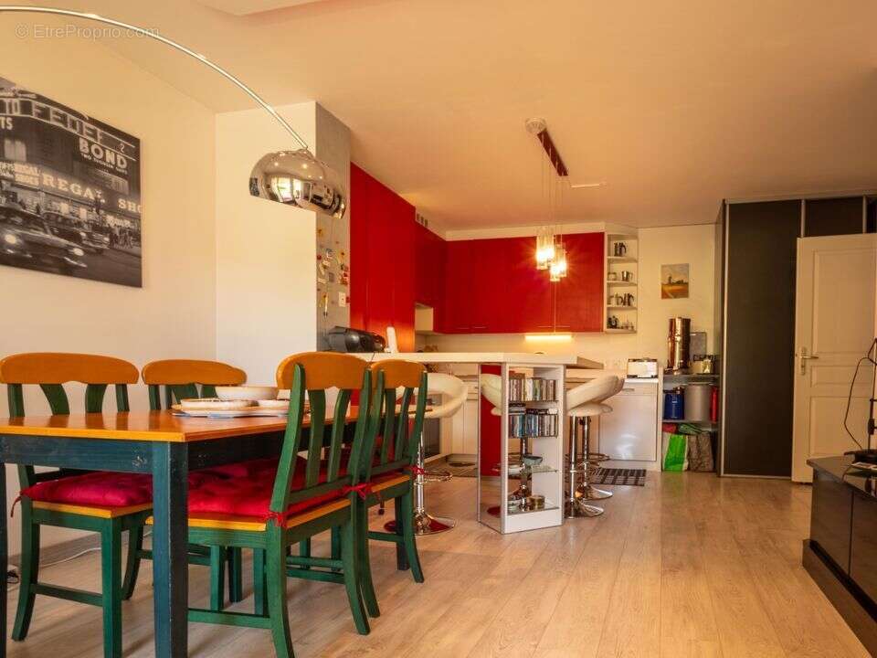 Maison à VETRAZ-MONTHOUX