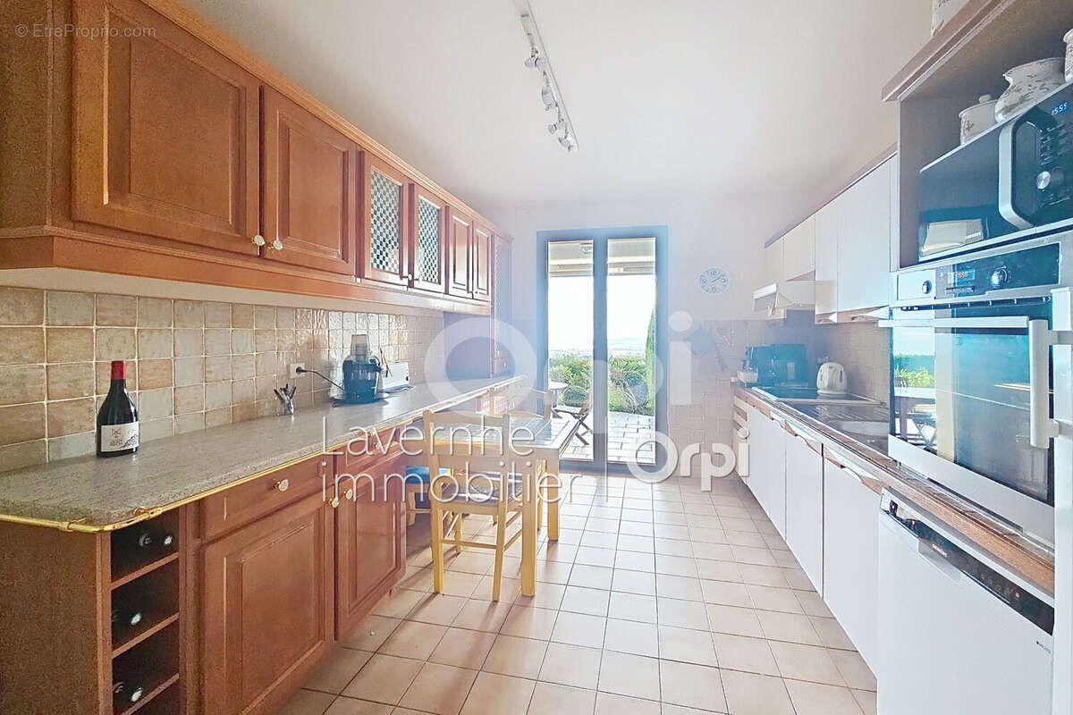 Appartement à VILLENEUVE-LOUBET