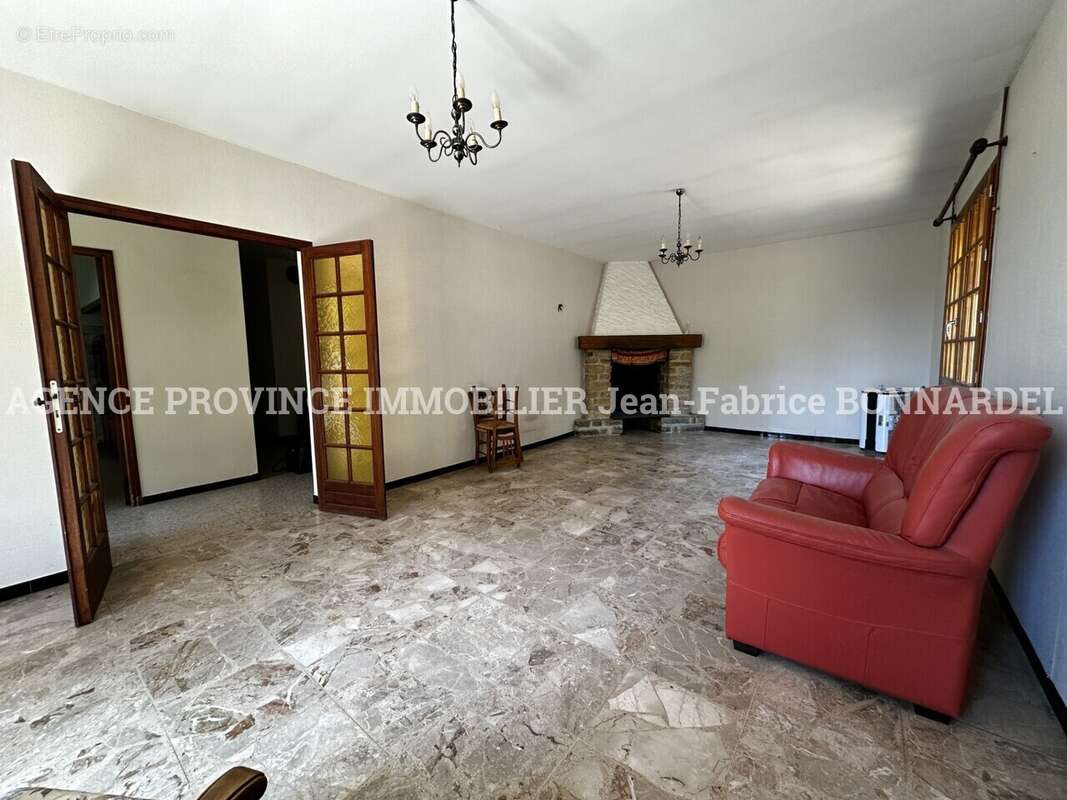 Maison 126 m² à Grignan  - photo 6