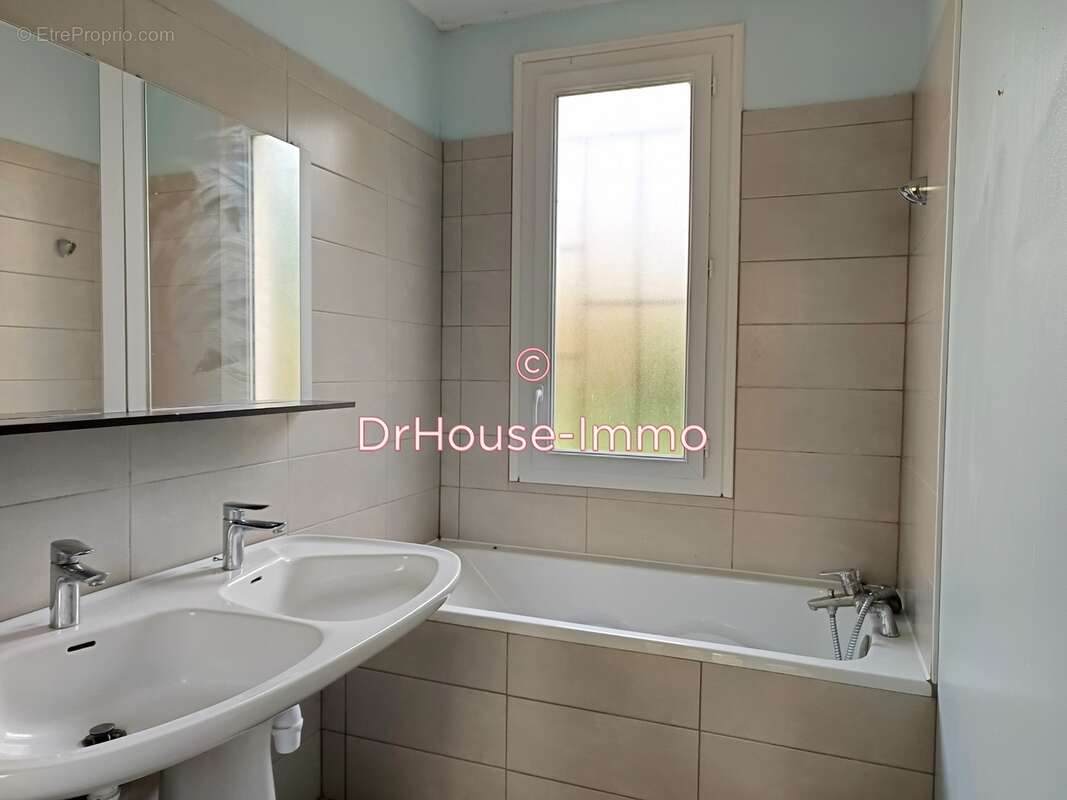 Maison à SAINT-SYMPHORIEN