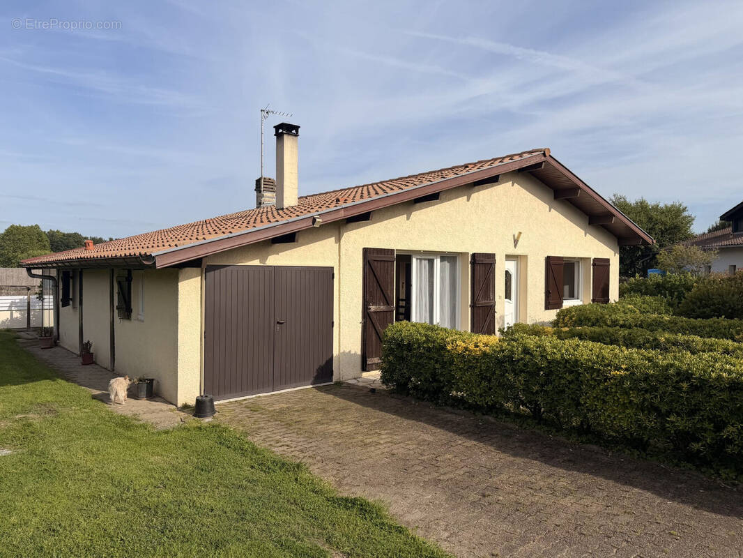Maison à ANGRESSE