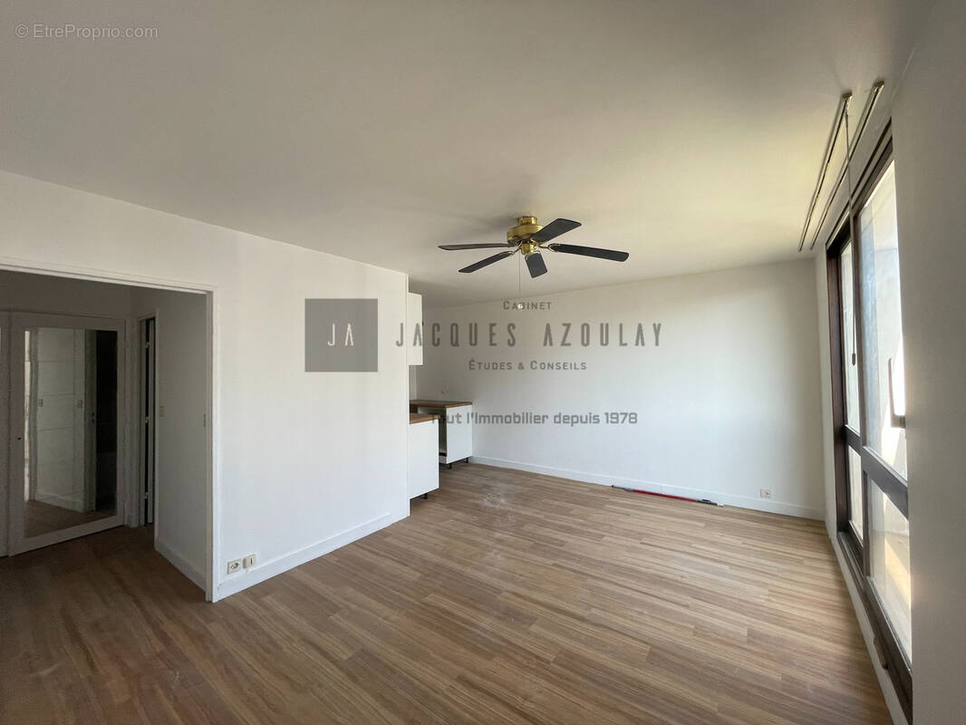 Appartement à PARIS-12E