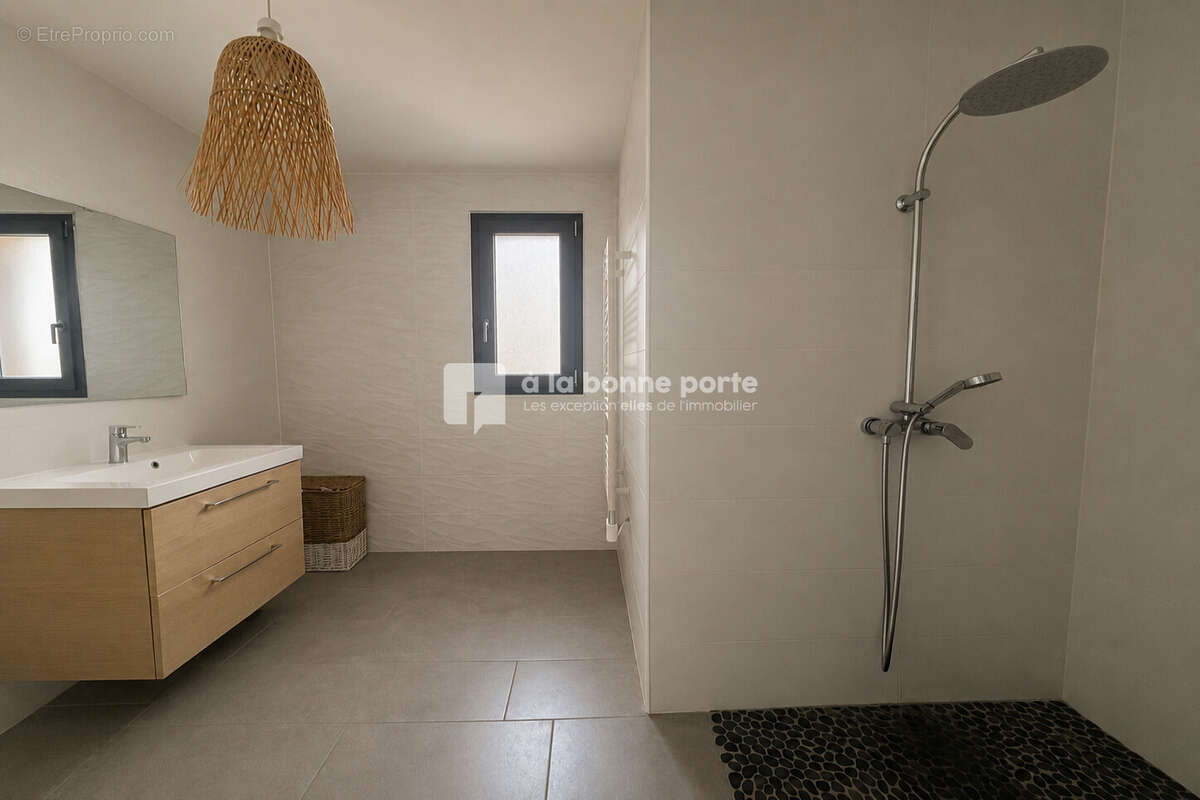 Appartement 79 m² à La Ciotat  - photo 8