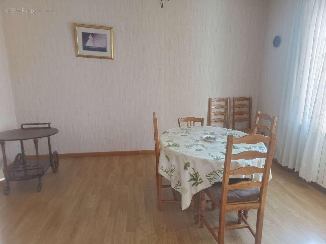 EXCLUSIVITE !!! SAINT RAMBERT D'ALBON, Maison avec sous-sol complet, 90 m2 habitables environ et jardin 348m2 - photo 5