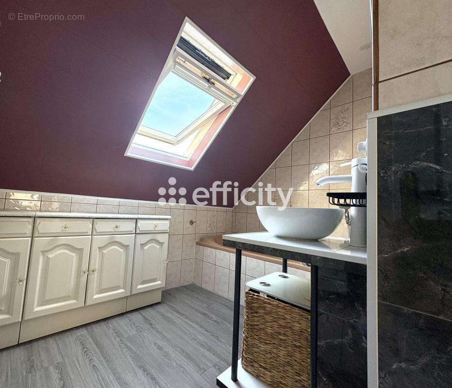 Maison 100 m² à Saint-Martin-Du-Tertre  - photo 20