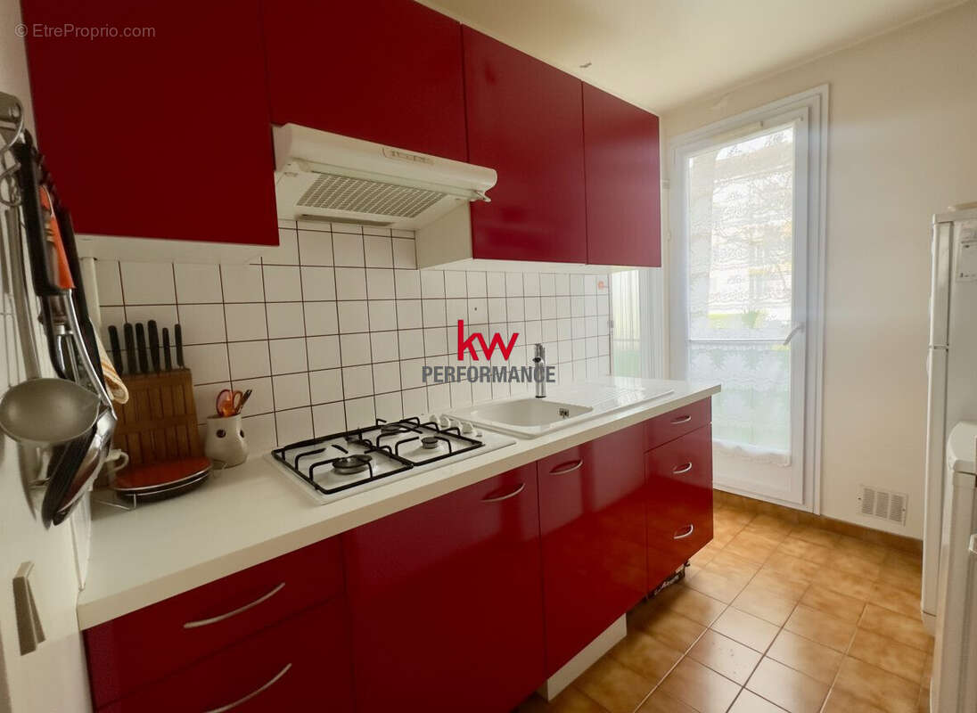 Appartement à EZANVILLE