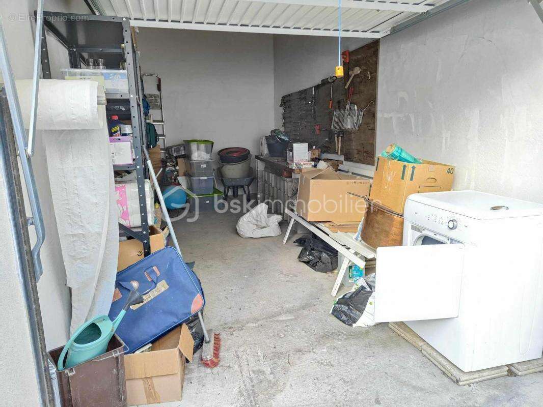 Appartement à MONTREDON-DES-CORBIERES