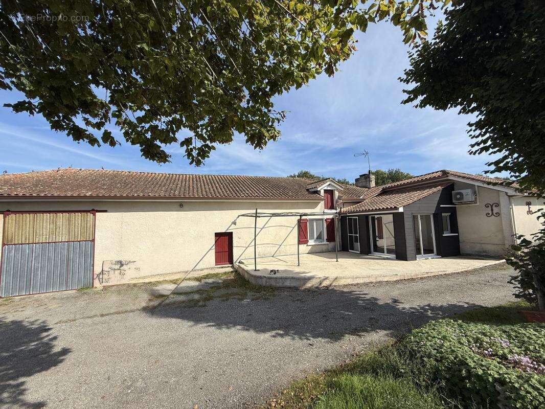 Maison à COULOUNIEIX-CHAMIERS