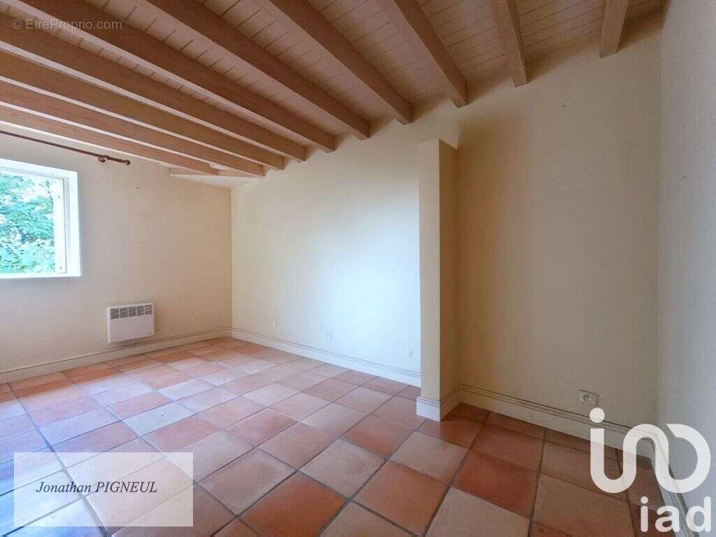Maison 138 m² à Langoiran  - photo 6