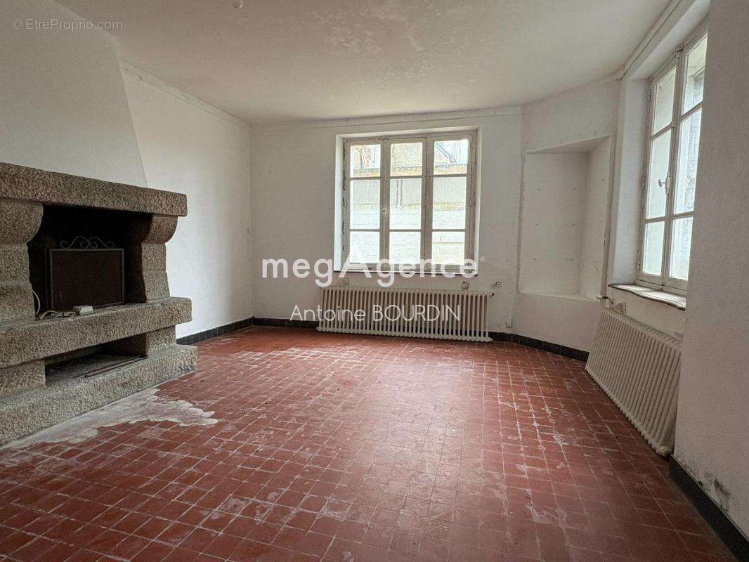 Maison à CALLAC