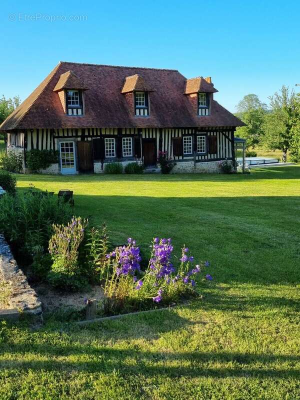 Maison à PONT-L&#039;EVEQUE